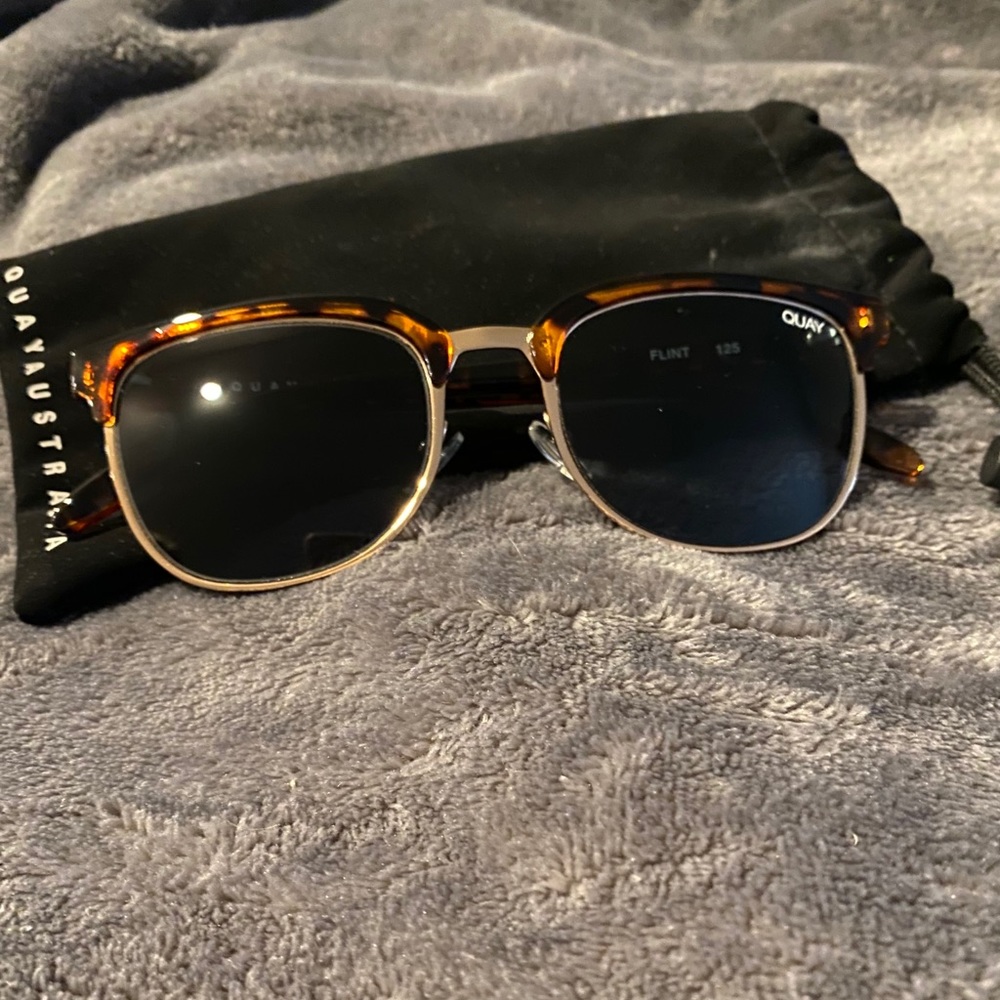 QUAY Sunglasses